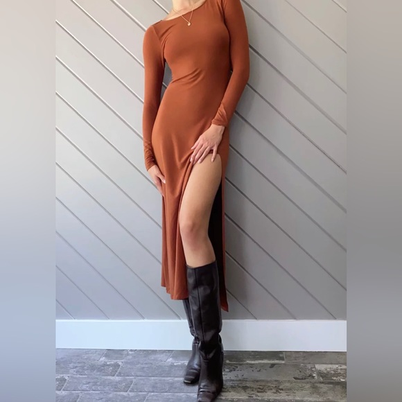 Black Aritzia Long Dress - Picture 2 of 5